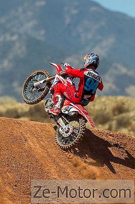 Ken Roczen Flytter Til Honda For At Ride Rødt Til 2017 Supercross Season
